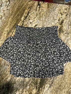 Black and White Floral Smocked Mini Skirt - Women by SHEIN